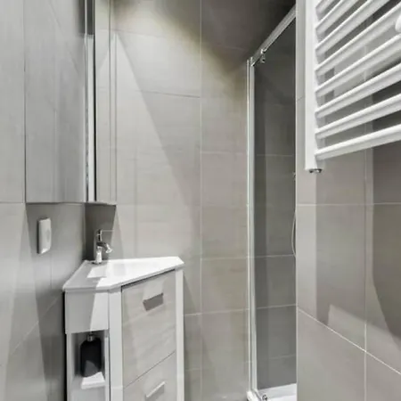 Apartment Entier A Montmartre Pour 4 Paris